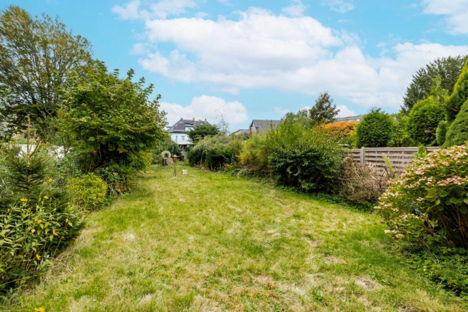 Gartenblick vom Terasse aus Doppelhaush�lfte M�nchengladbach